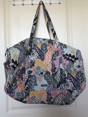 Vera Bradley Large Duffle - Quilted Floral Weekend Tote Bag in Multi-Color